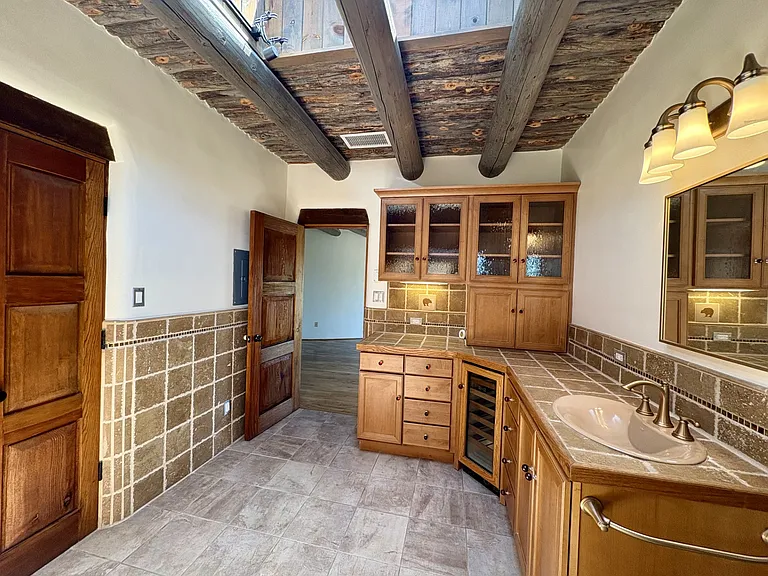 1306 Lejano Ln — Photo 45