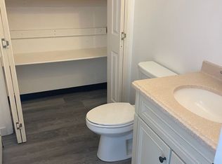 395 Anvil Dr, Green River, WY 82935