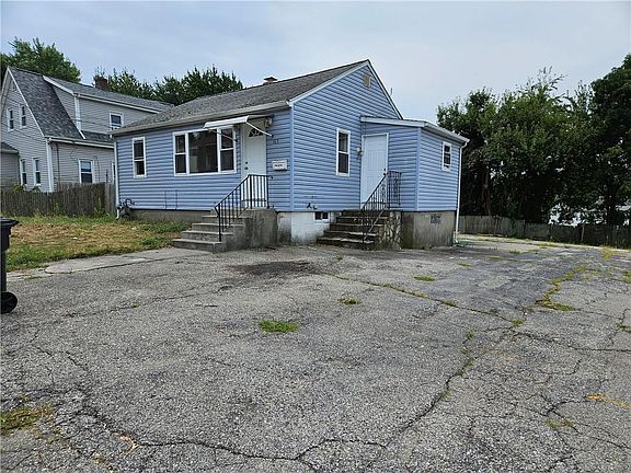 2nd image of 183 Chenango Ave