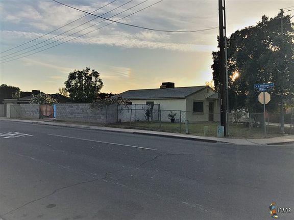 2nd image of 500 Francisco Necochea St