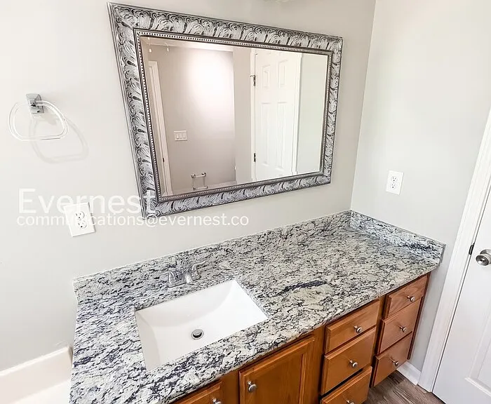 228 Nina Cir — Photo 10