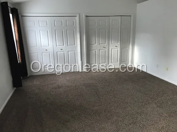 3725 Westleigh St, Eugene, OR 97405