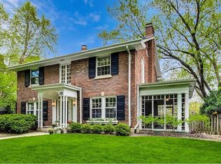 18 S Columbia St, Naperville, IL