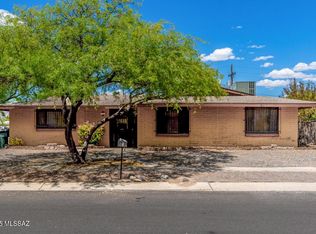 9331 E Magdalena Rd, Tucson, AZ 85710