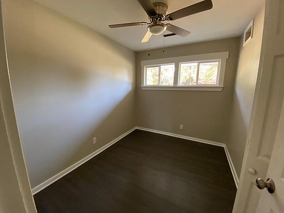 5th image of 2626 Dellwood Ave