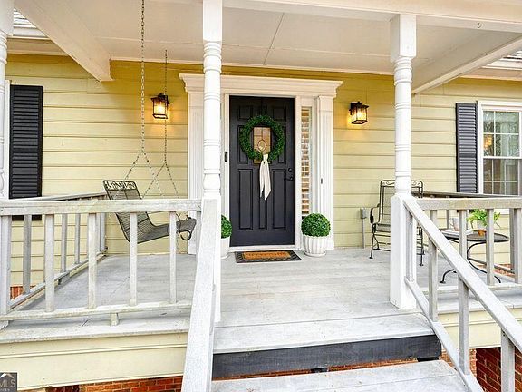 2nd image of 2922 Cobb St