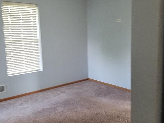 5th image of 2212 Evergreen Cir