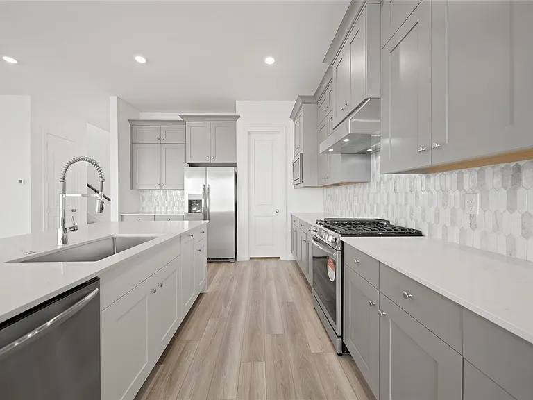 4535 Windmill Landing Ln — Photo 10