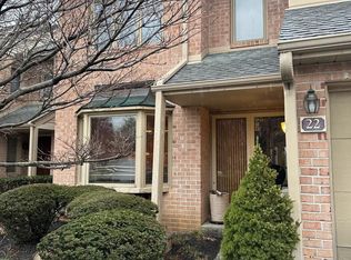 22 Militia Hill Dr, Wayne, PA
