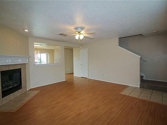 4th image of 3717 Venera St
