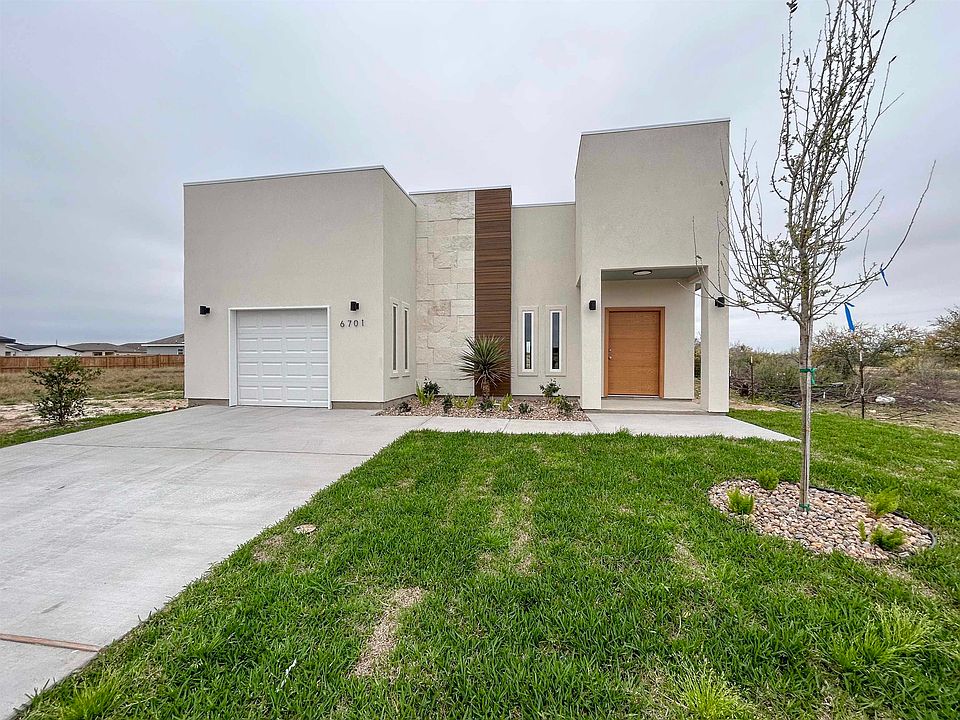 1st image of 6701 El Jinete Dr