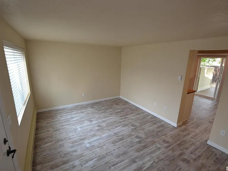 1278 Redwood Cir #3 — Photo 7