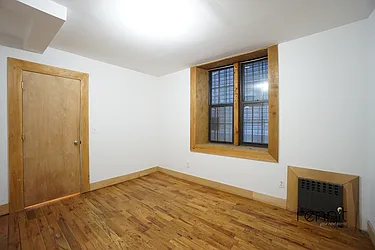 Rented by Rennit Inc.