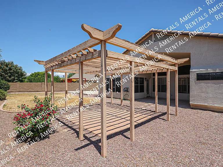 2276 S Bahama Dr — Photo 33