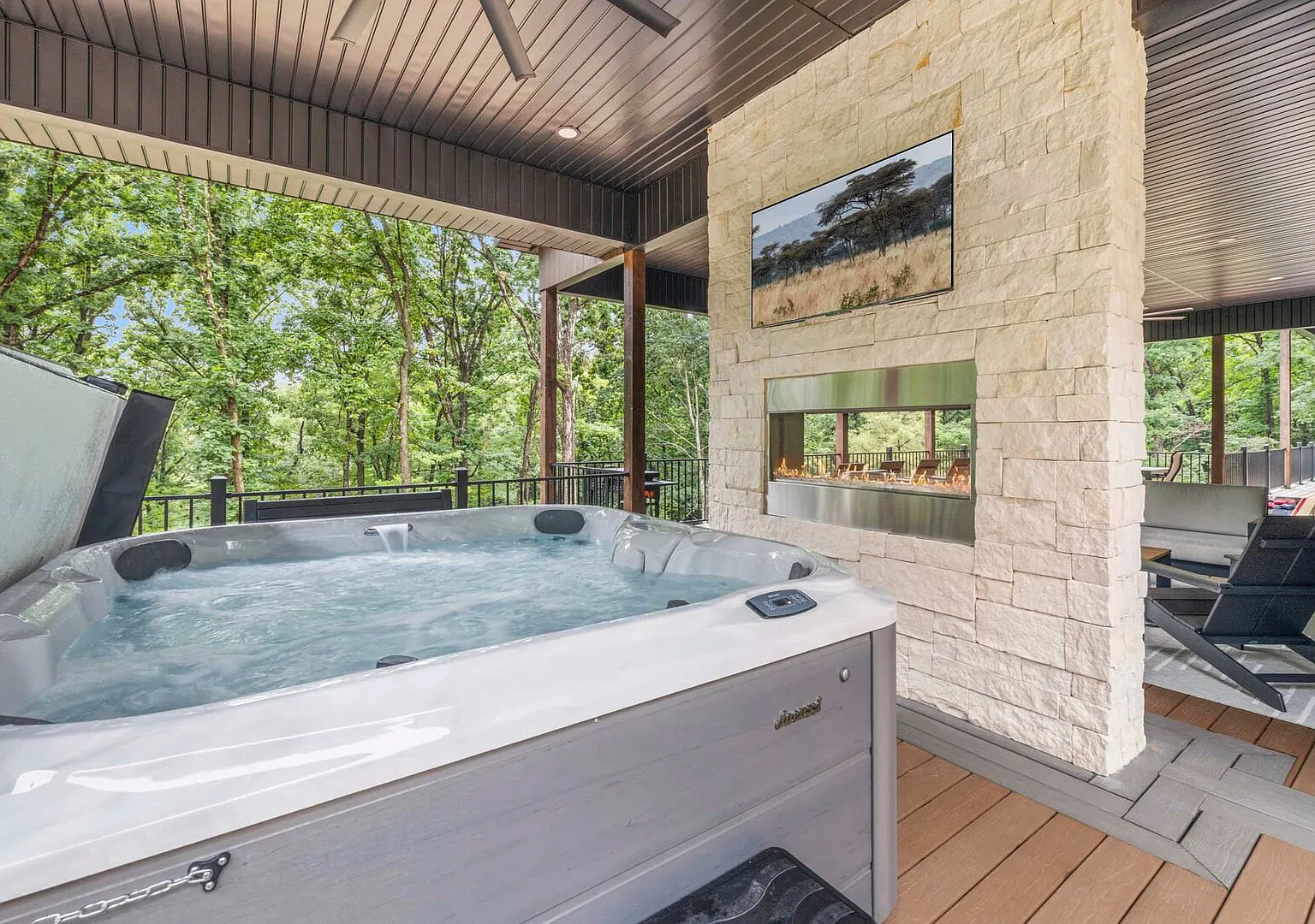 Roaring River Hideaway-Epic Patio w/HotTub-Gameroom — Photo 2