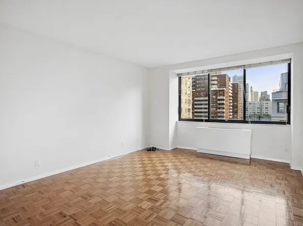 510 East 80th Street image 4 of 9