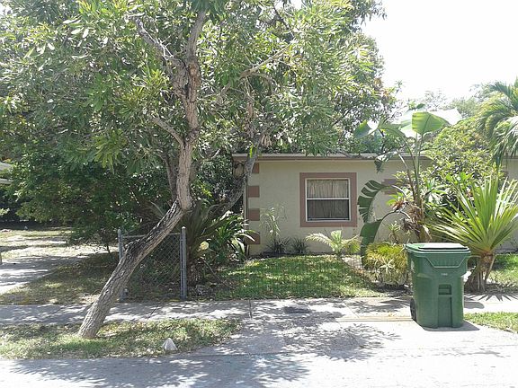 3rd image of 417 NW 12th Ave