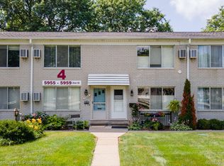 5959 Alan Dr APT 56, Brighton, MI