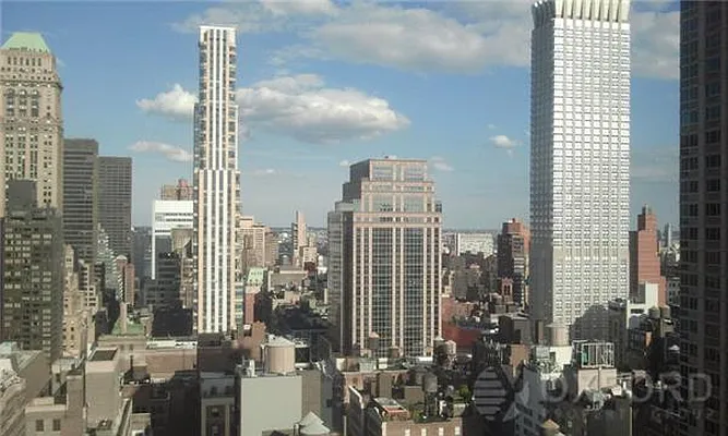 Rented by Oxford Property Group | media 68