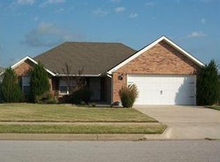 720 Benton St, Prairie Grove, AR 72753