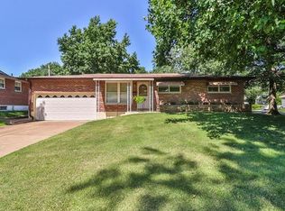 1185 Bluefield Dr, Florissant, MO