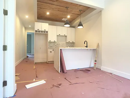 Rented by Evergreen Apartments BK | media 4