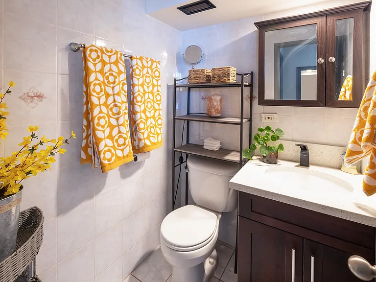 2440 Date St #702 — Photo 9