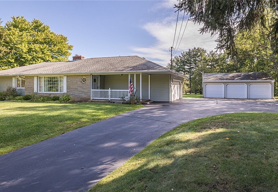 693 Ridge Rd, Hinckley, OH 44233 Zillow