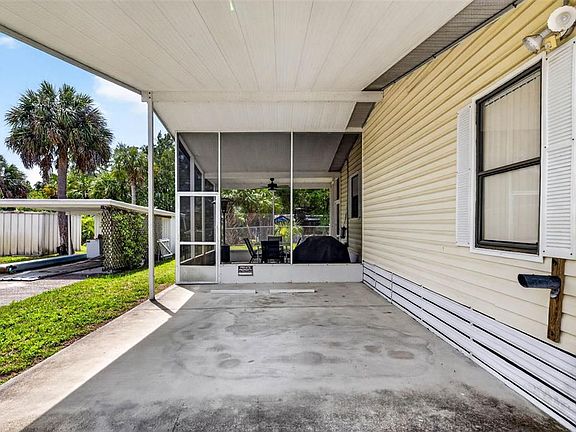4th image of 8552 W Peacock Ct