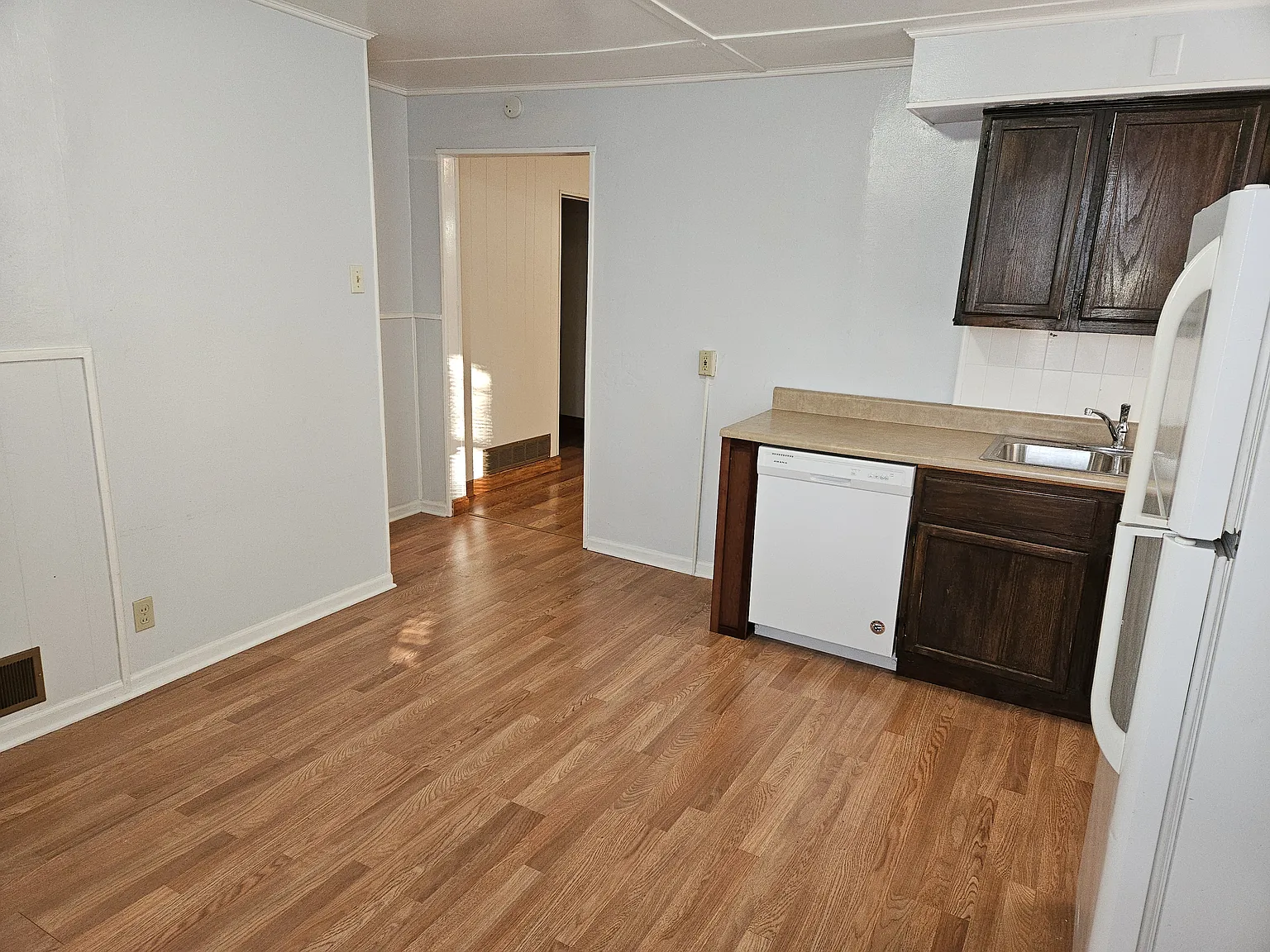 1 bed, 908 sqft, $925 — Photo 2