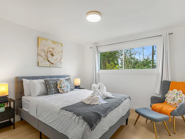 14009 SE 37th Pl — Photo 13