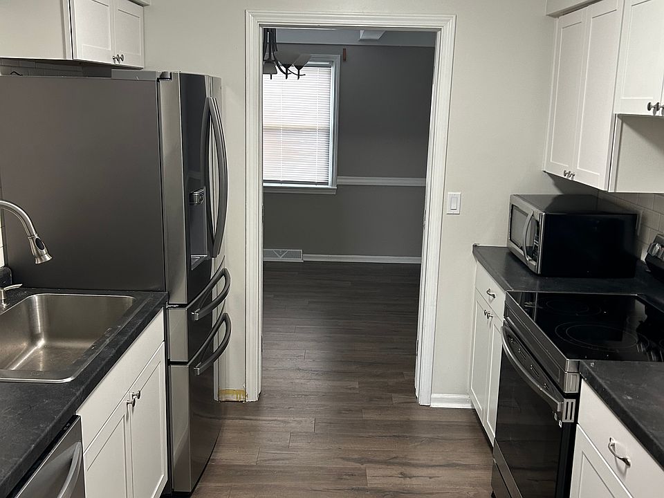 2nd image of 1024 Westfield Dr