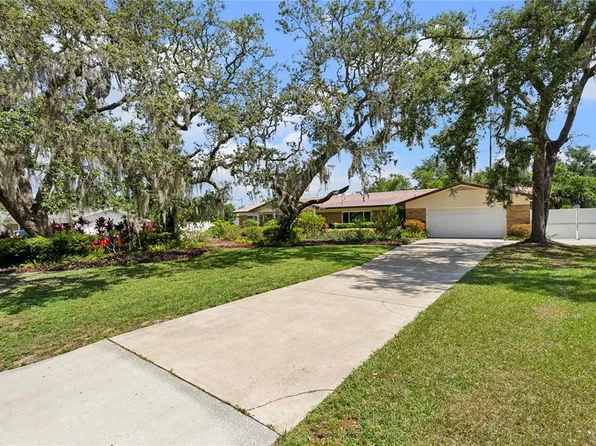 708 Westwood Cir, Brandon, FL 33511