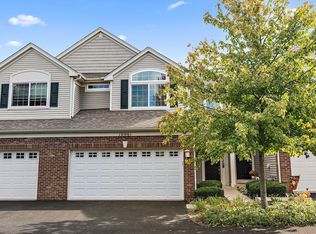 10061 Cummings St, Huntley, IL 60142