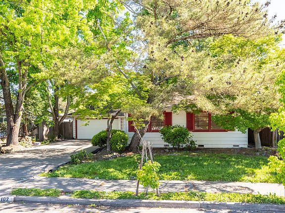 2nd image of 1102 Michigan Drive