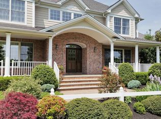 3 Bretwood Dr N, Colts Neck, NJ 07722