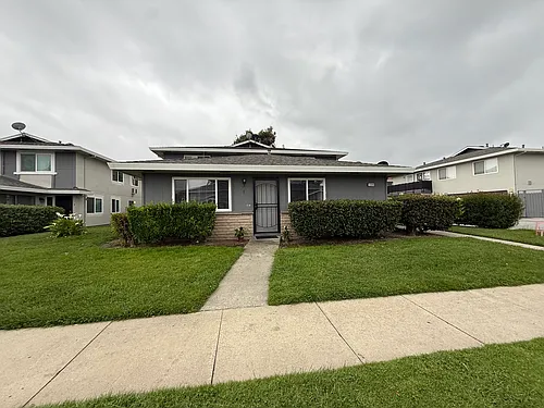 5584 Spinnaker Dr #1 Photo 1
