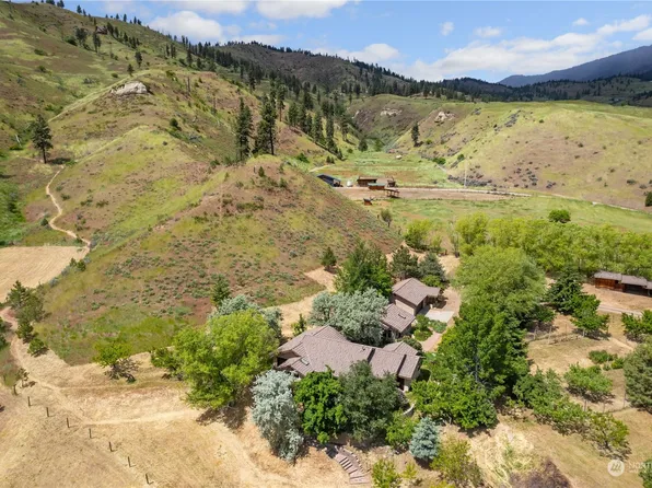359 W Nahahum Canyon Road, Cashmere, WA 98815