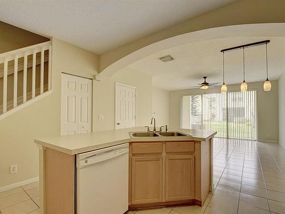 3rd image of 9694 Porta Leona Ln