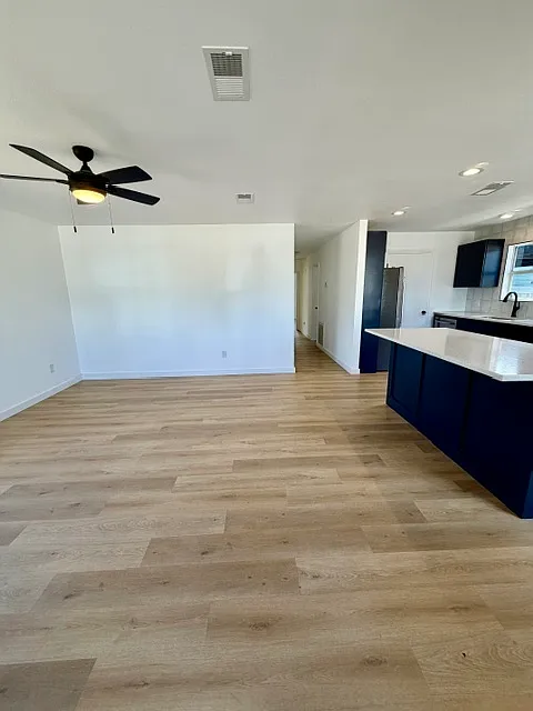 3 bed, 1152 sqft, $1,800 — Photo 3