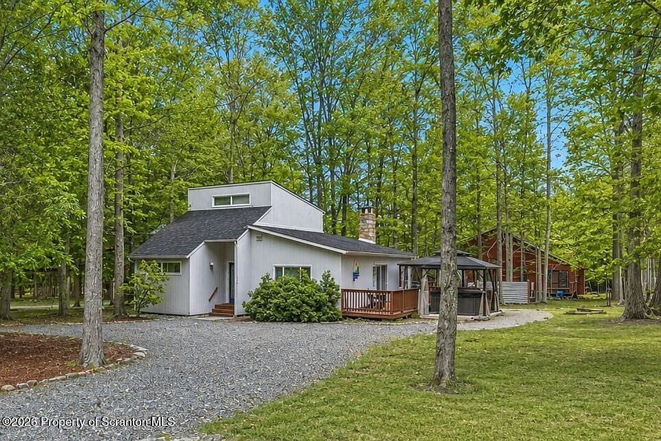 1st image of 1045 Mountain Top Dr