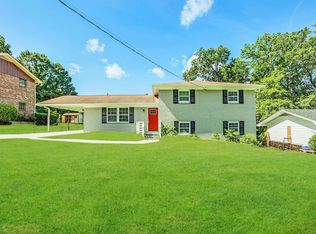 3999 Emerald Lake Dr, Decatur, GA 30035