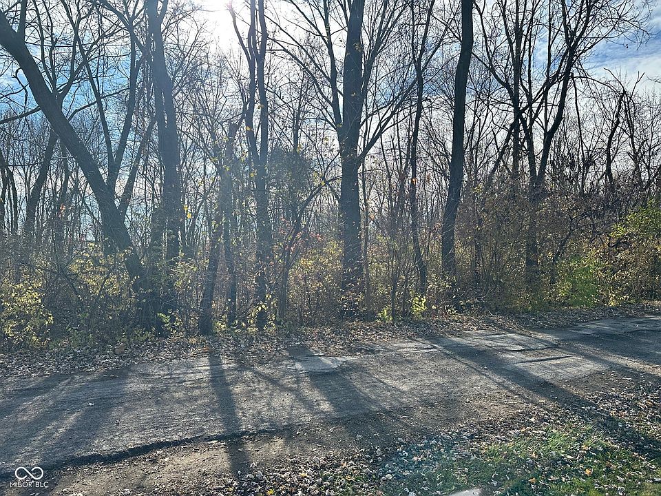 2nd image of 2948 Sapphire Blvd