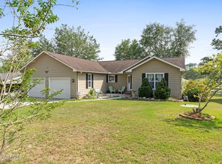 1136 Charlotte Ave, Calabash, NC 28467