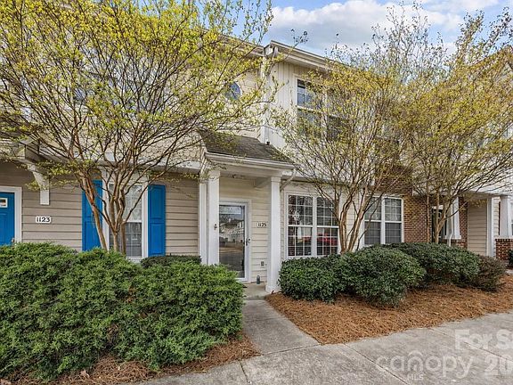 2nd image of 1125 Sienna Sand Way