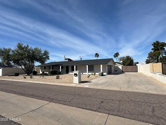 4th image of 18212 N 43RD Place