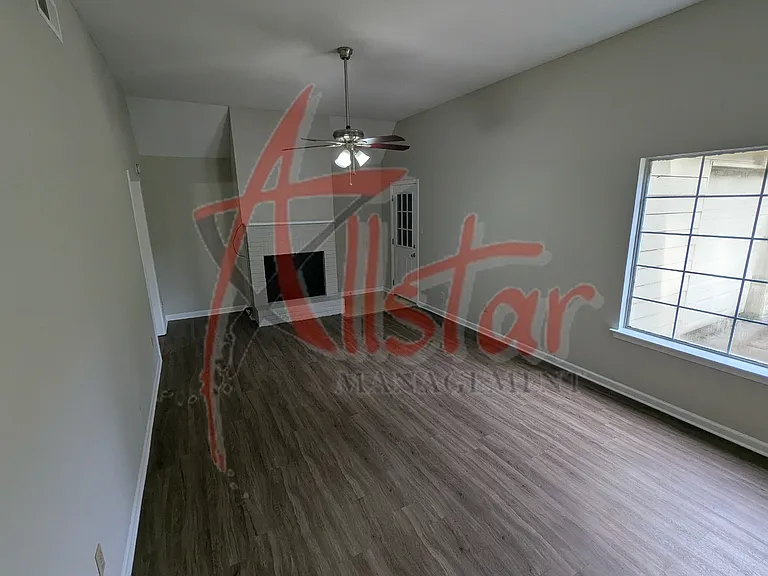 6956 Maury Dr — Photo 6