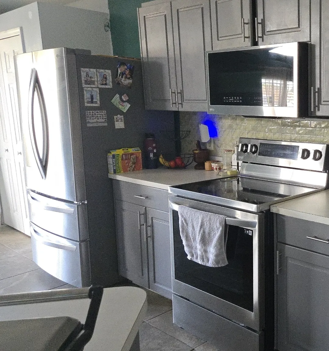 3 bed, 1612 sqft, $2,400 — Photo 2