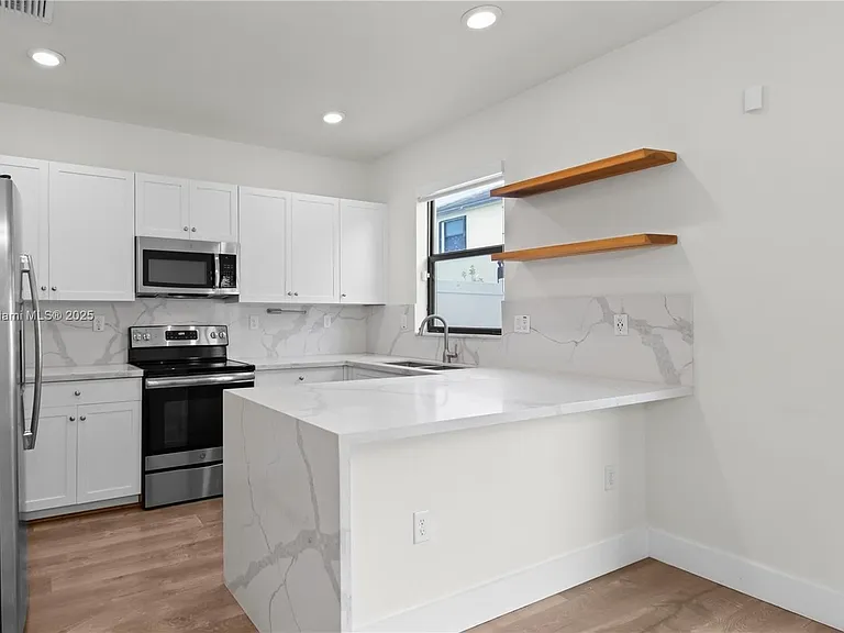 3392 W 114th Ter — Photo 9