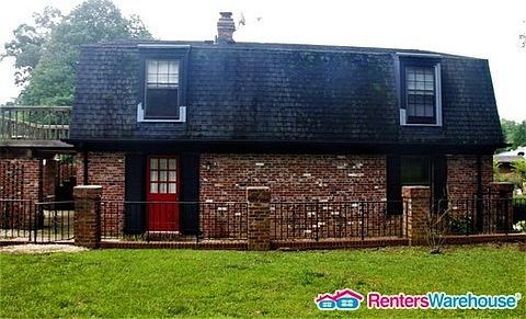 2nd image of 319A Gaston Ave